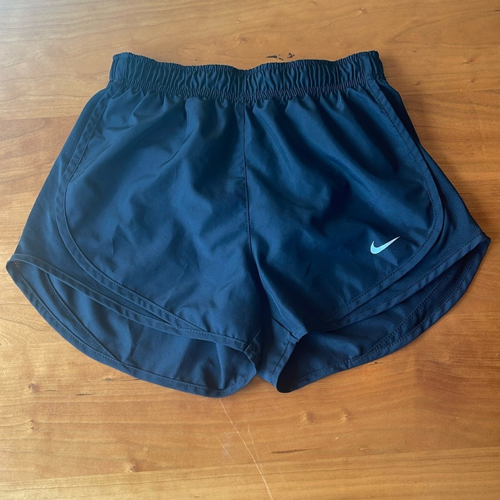 Nike Tempo
Women's Brief-Lined Running Shorts